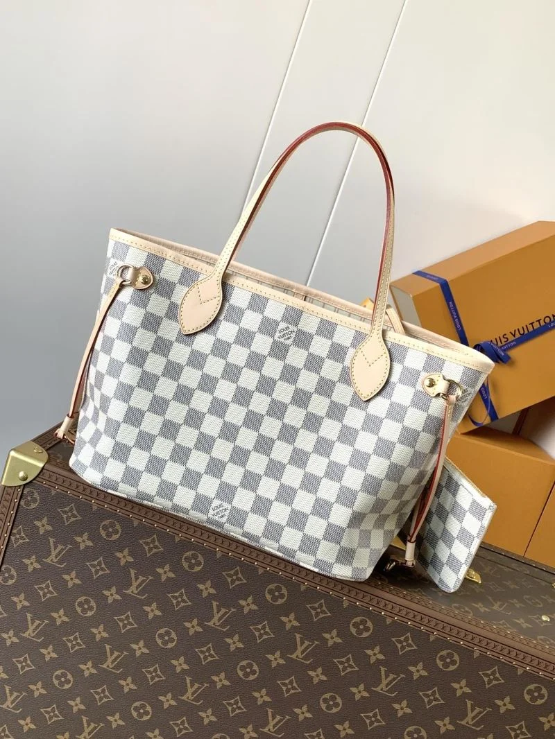 Breathable Louis Vuitton Shopping Bags 38836