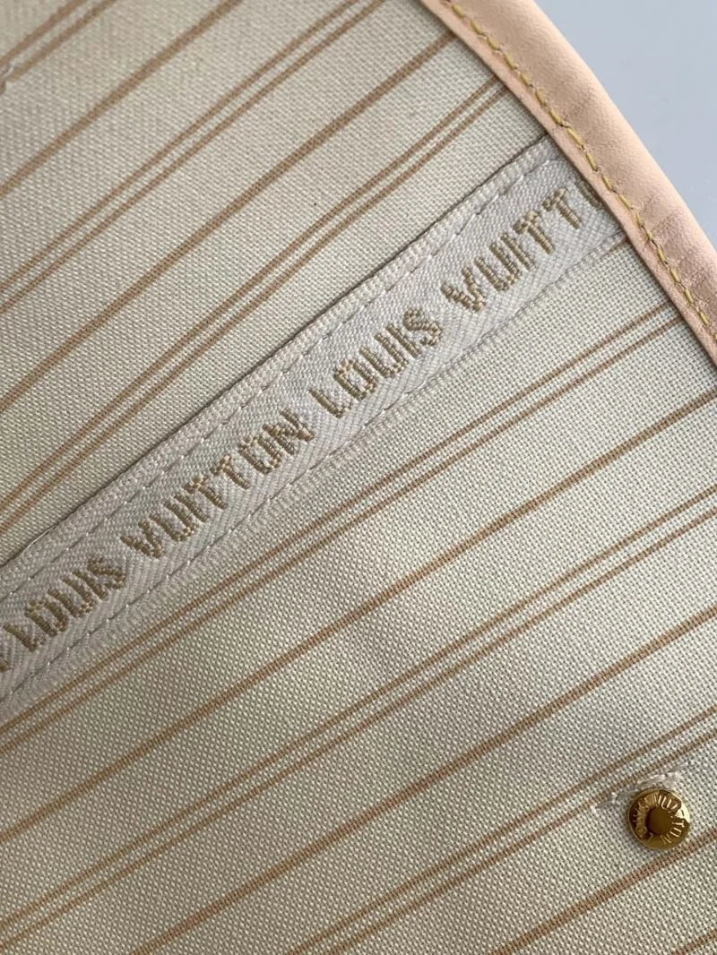 FreshLook Louis Vuitton Shopping Bags 38842