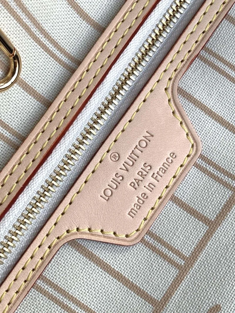 FreshLook Louis Vuitton Shopping Bags 38842