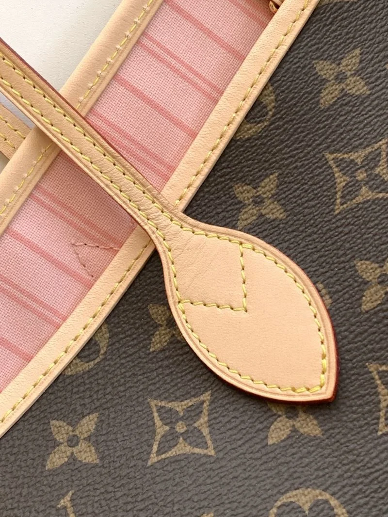 UrbanStyle Louis Vuitton Shopping Bags 38835