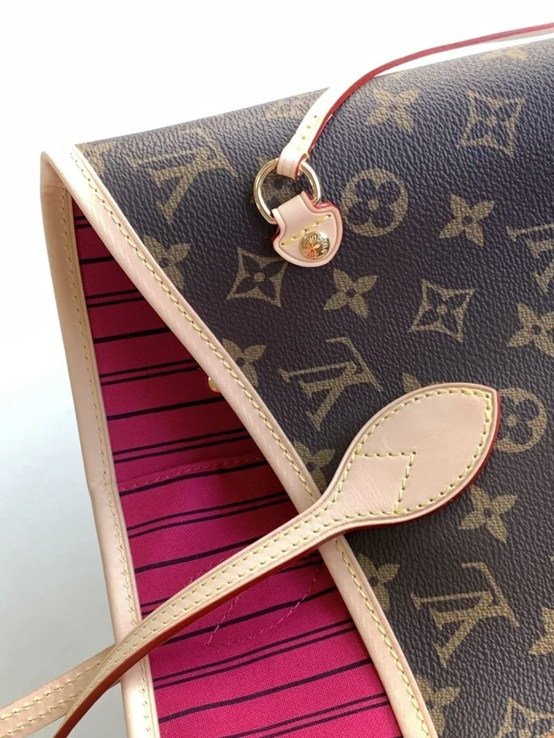 Louis Vuitton Shopping Bags UrbanChic 38838