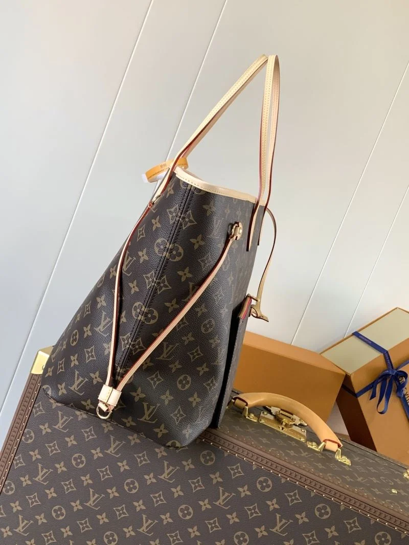 Modern Louis Vuitton Shopping Bags 38833