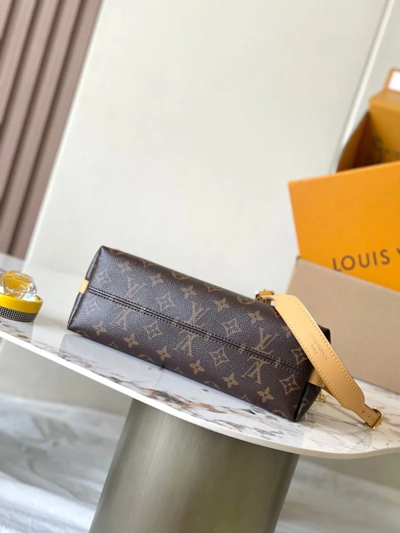 Breathable Louis Vuitton Shopping Bags 38805