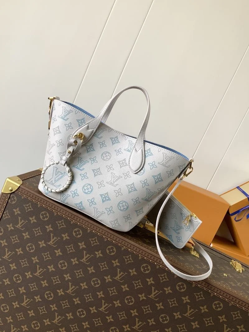 Louis Vuitton Shopping Bags Bold 38812
