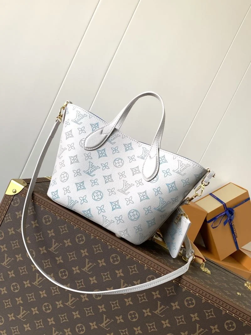 Louis Vuitton Shopping Bags Bold 38812
