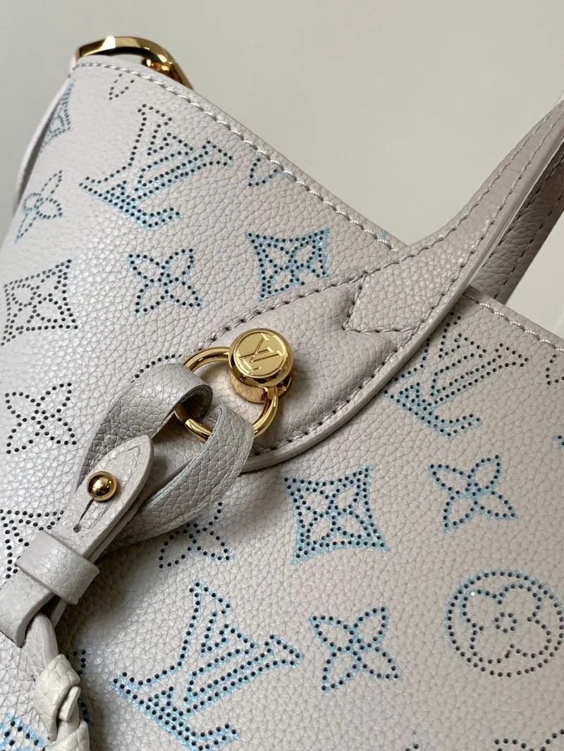 Louis Vuitton Shopping Bags Bold 38812