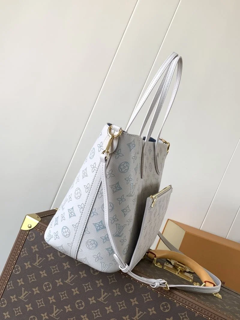 Louis Vuitton Shopping Bags Minimalist 38817