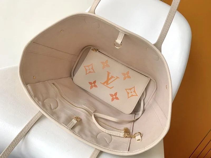Louis Vuitton Shopping Bags Sleek 38820