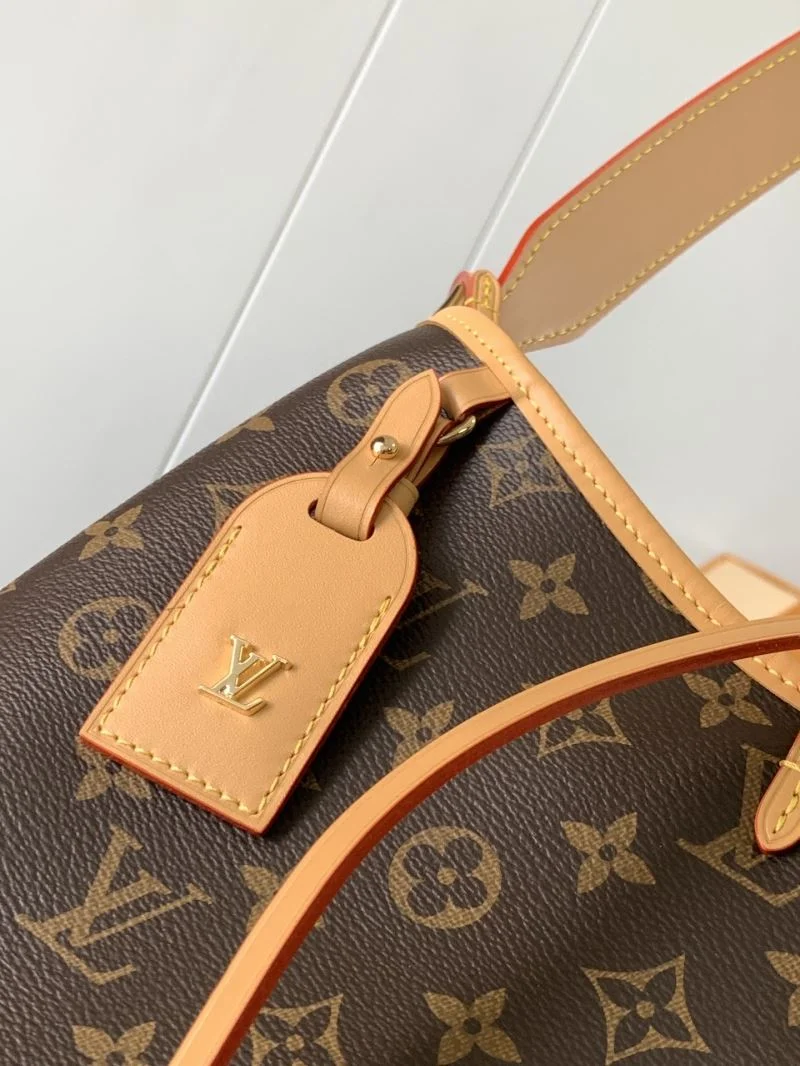 Supportive Louis Vuitton Shopping Bags 38803