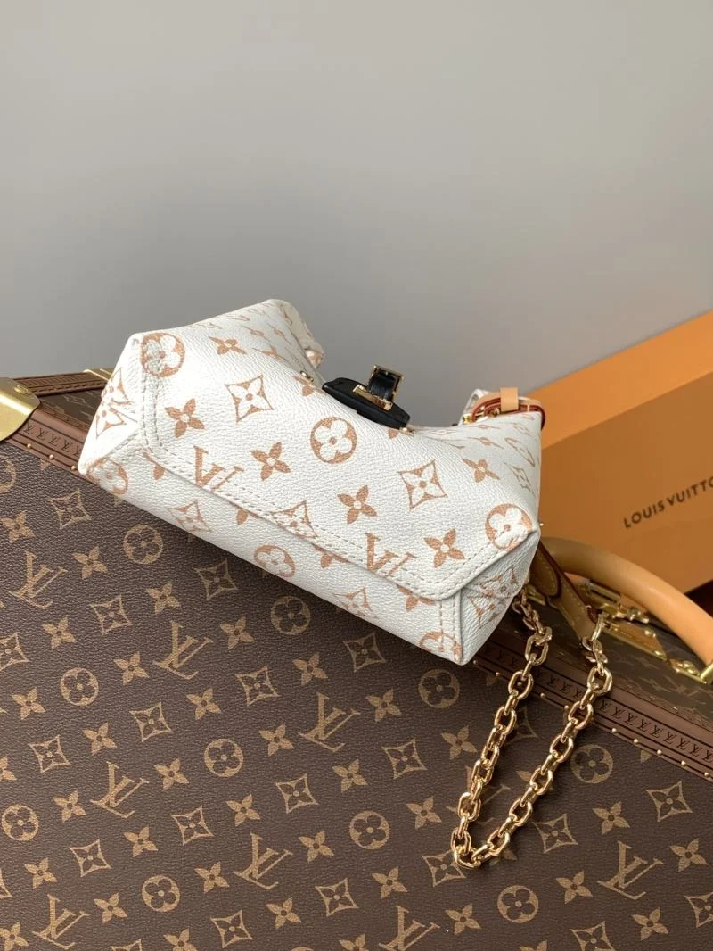 Louis Vuitton Shopping Bags Minimalist 38793