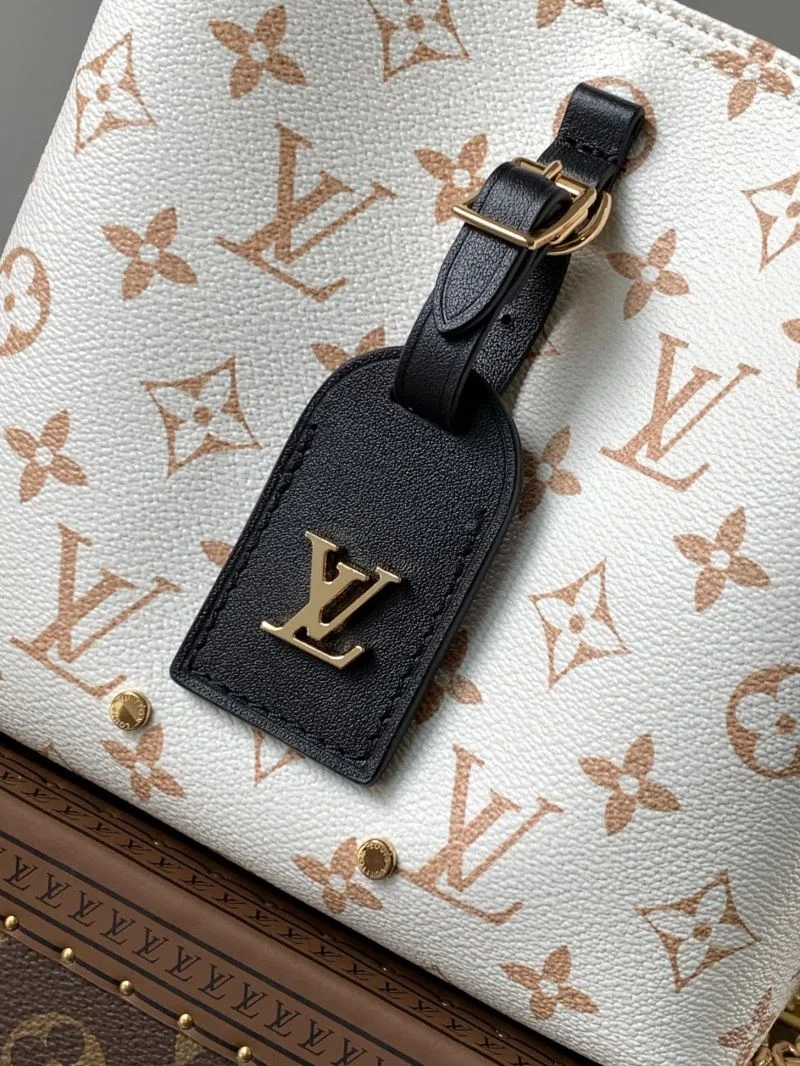 Louis Vuitton Shopping Bags Minimalist 38793