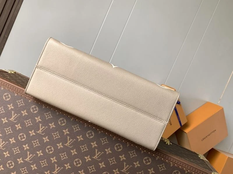 WeatherProof Louis Vuitton Shopping Bags 38800