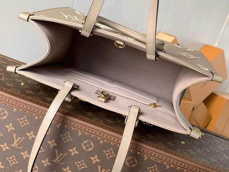 WeatherProof Louis Vuitton Shopping Bags 38800