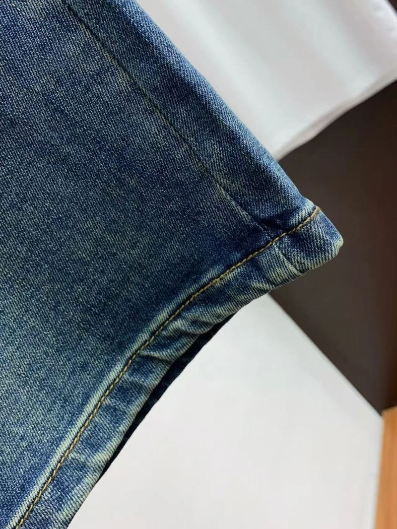 WeatherProof Louis Vuitton Short Pants 132190