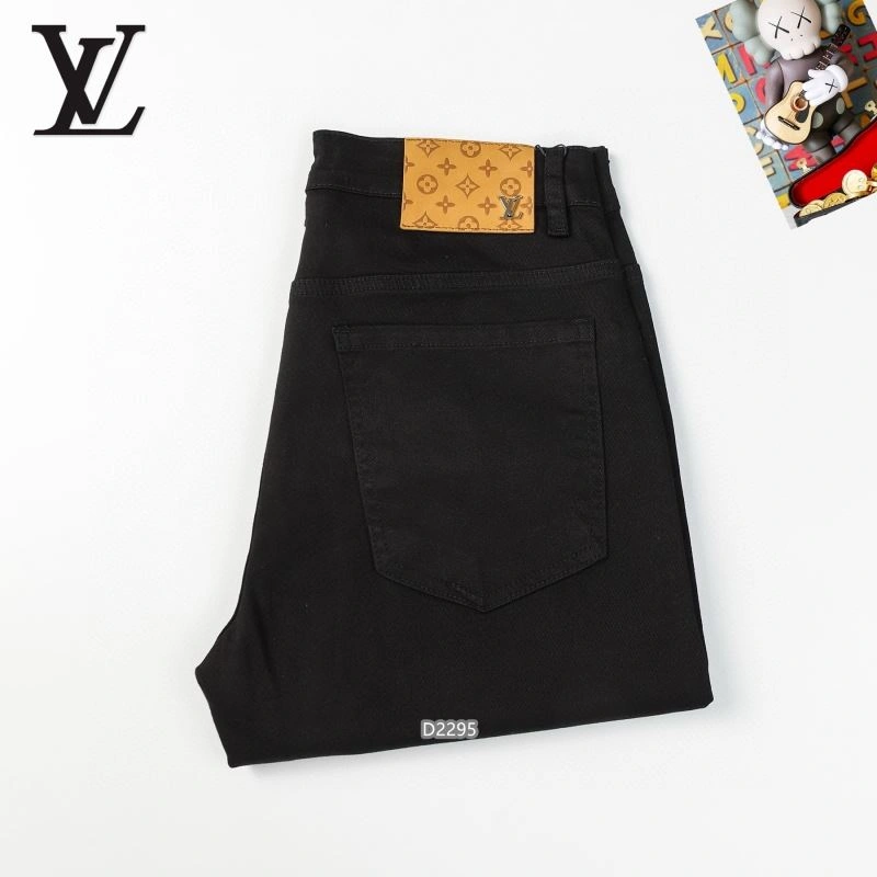 Compact Louis Vuitton Short Pants 131994