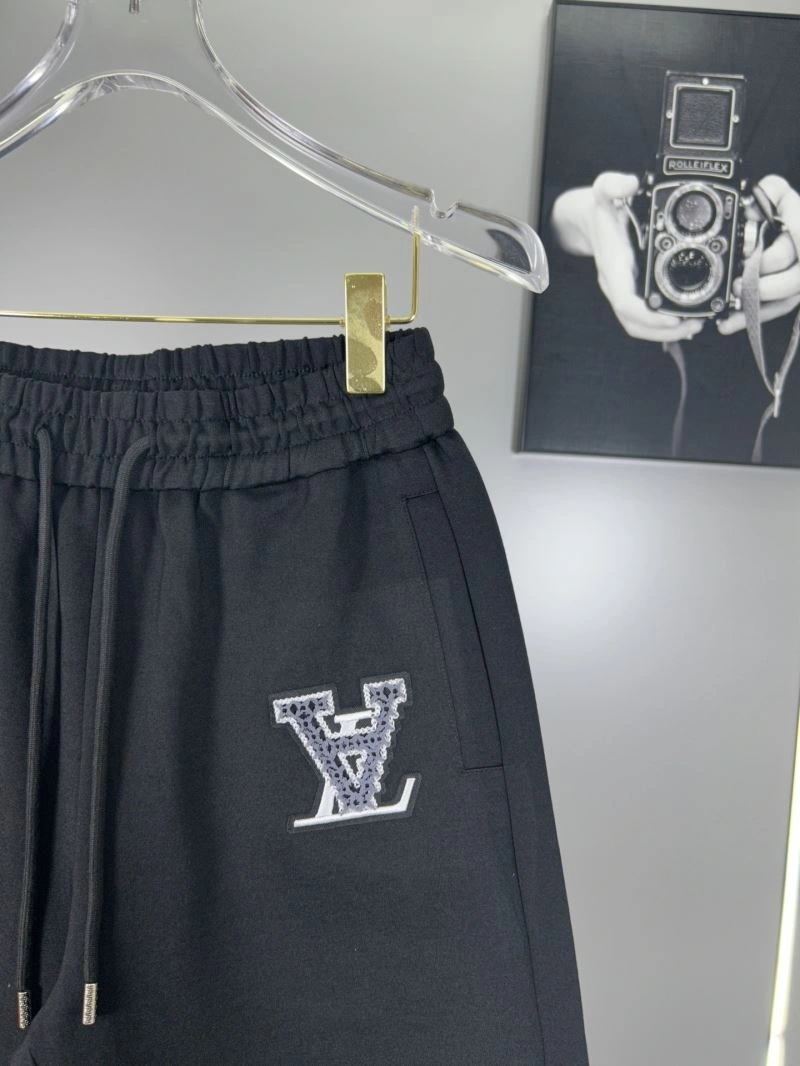Contemporary Louis Vuitton Short Pants 138527