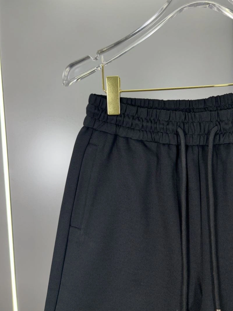 Contemporary Louis Vuitton Short Pants 138527