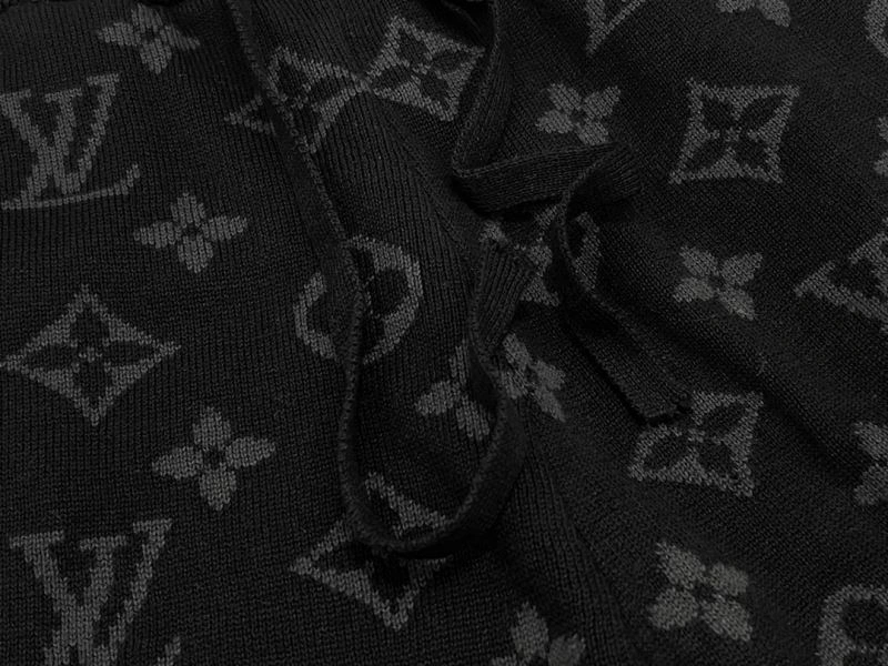 RelaxedFit Louis Vuitton Short Pants 138536