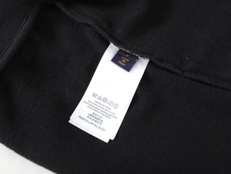 SportInspired Louis Vuitton Short Pants 138535