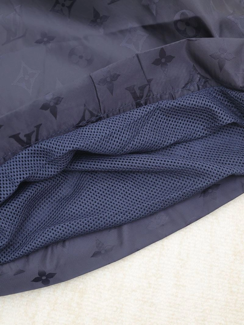 Flexible Louis Vuitton Short Pants 138546