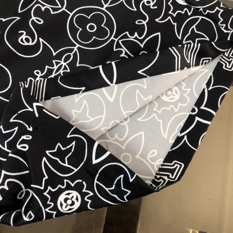 Upgraded Louis Vuitton Short Pants 139016