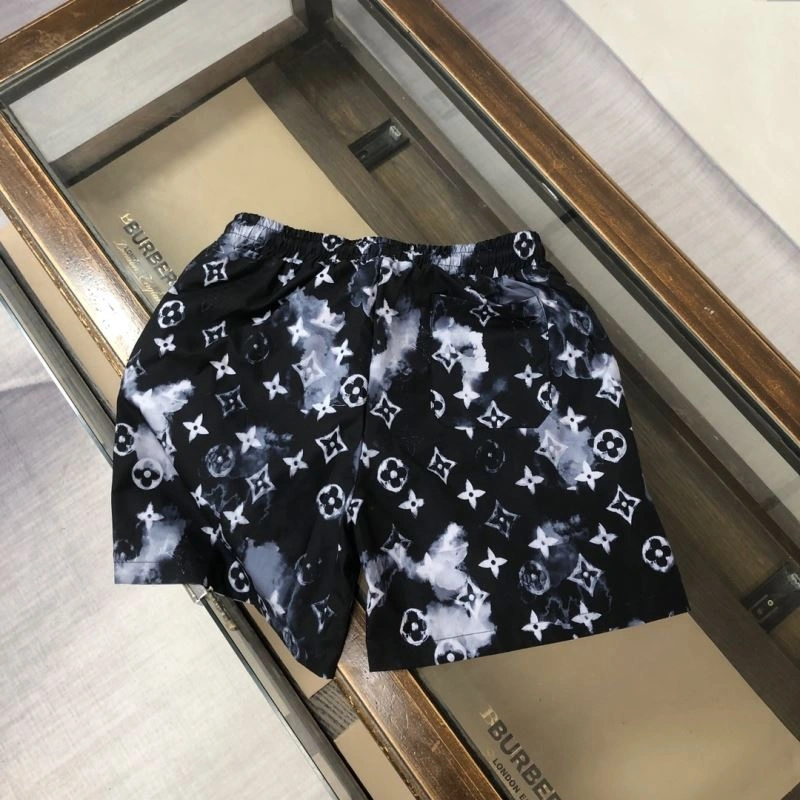 ModernLook Louis Vuitton Short Pants 138984