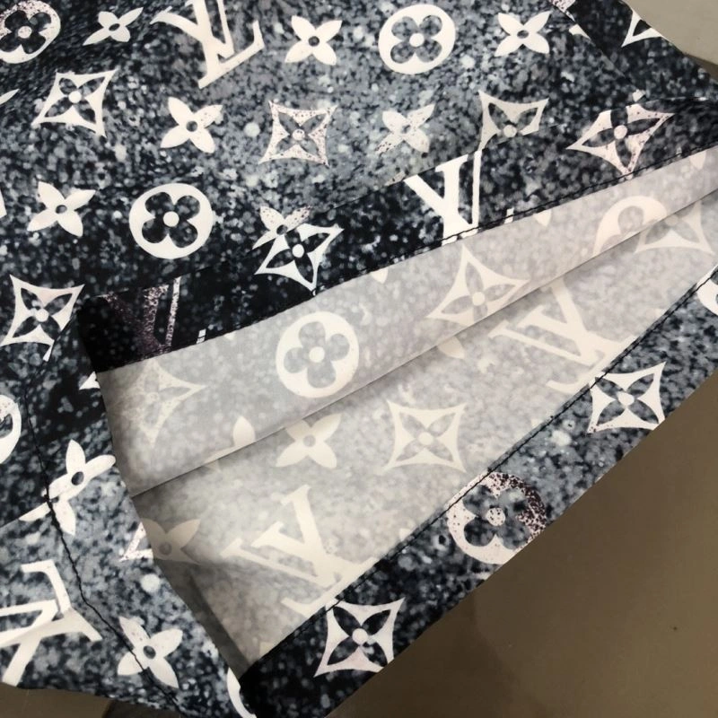 Lightweight Louis Vuitton Short Pants 138977