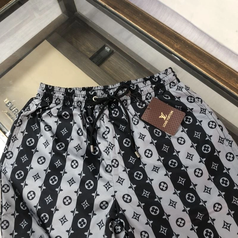 Louis Vuitton Short Pants UrbanChic 138964