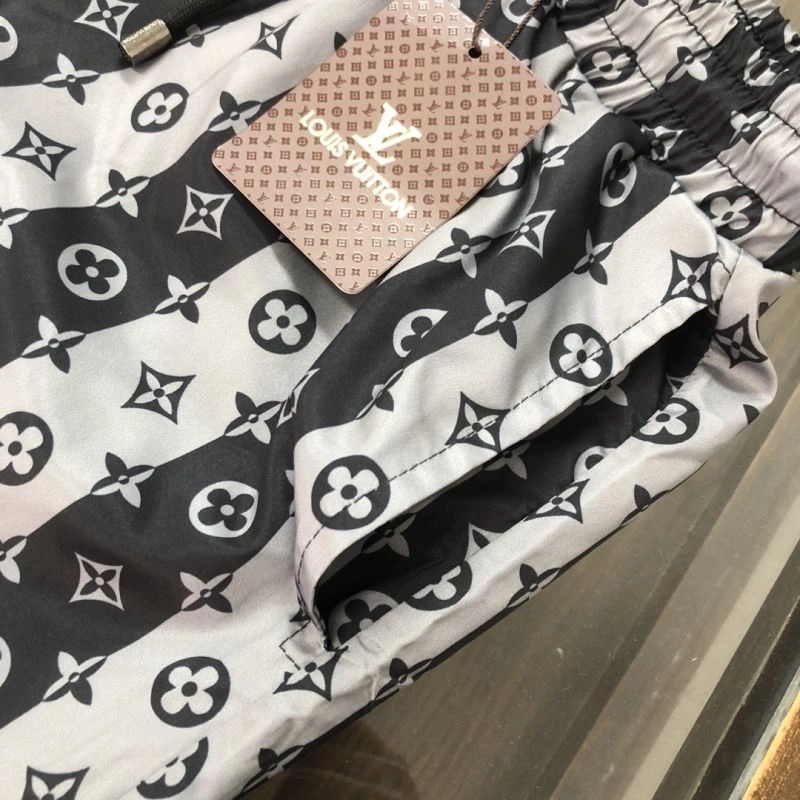 Louis Vuitton Short Pants UrbanChic 138964