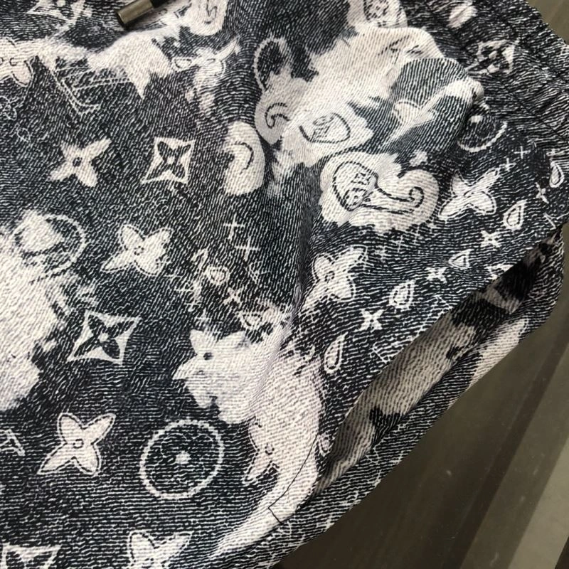 Modern Louis Vuitton Short Pants 138947
