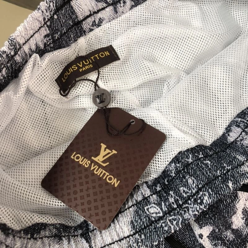 Modern Louis Vuitton Short Pants 138947