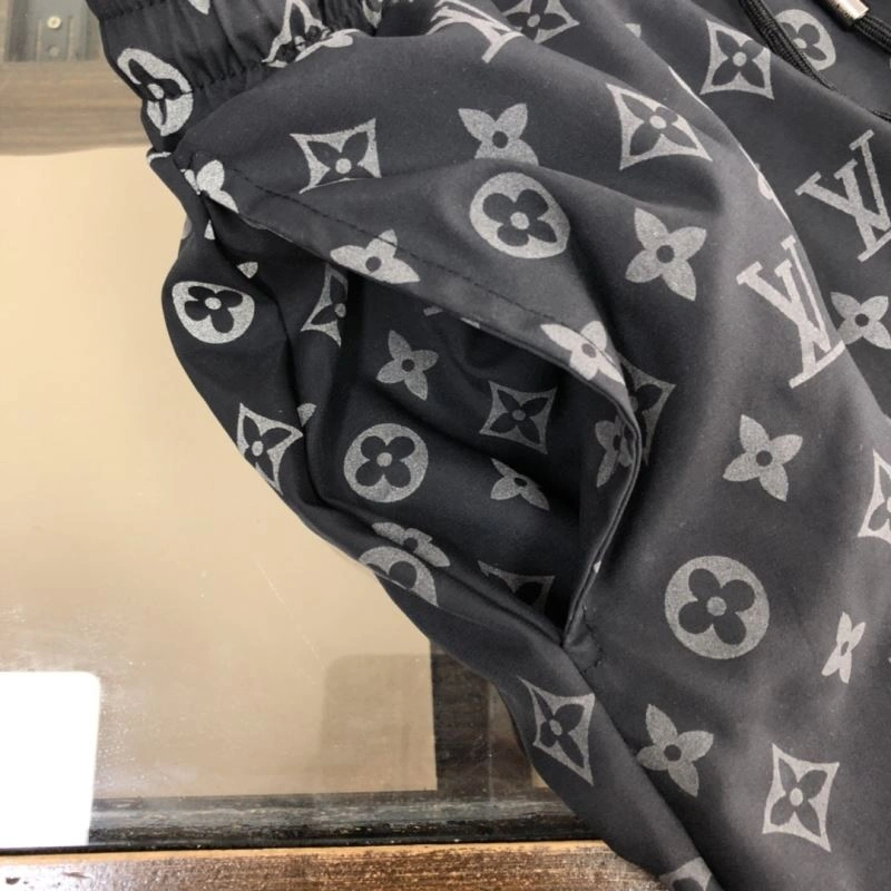 Louis Vuitton Short Pants WaterResistant 138950