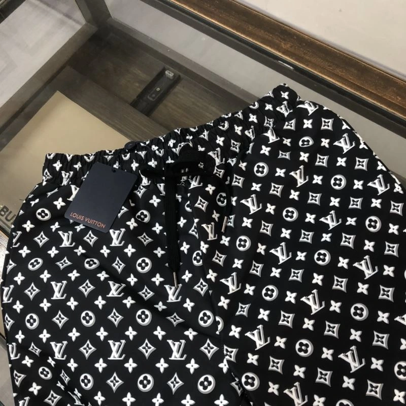 Louis Vuitton Short Pants Fashionable 138944