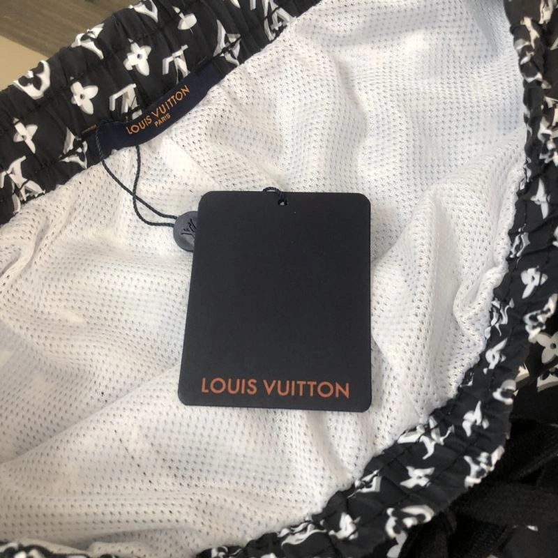 Louis Vuitton Short Pants Fashionable 138944