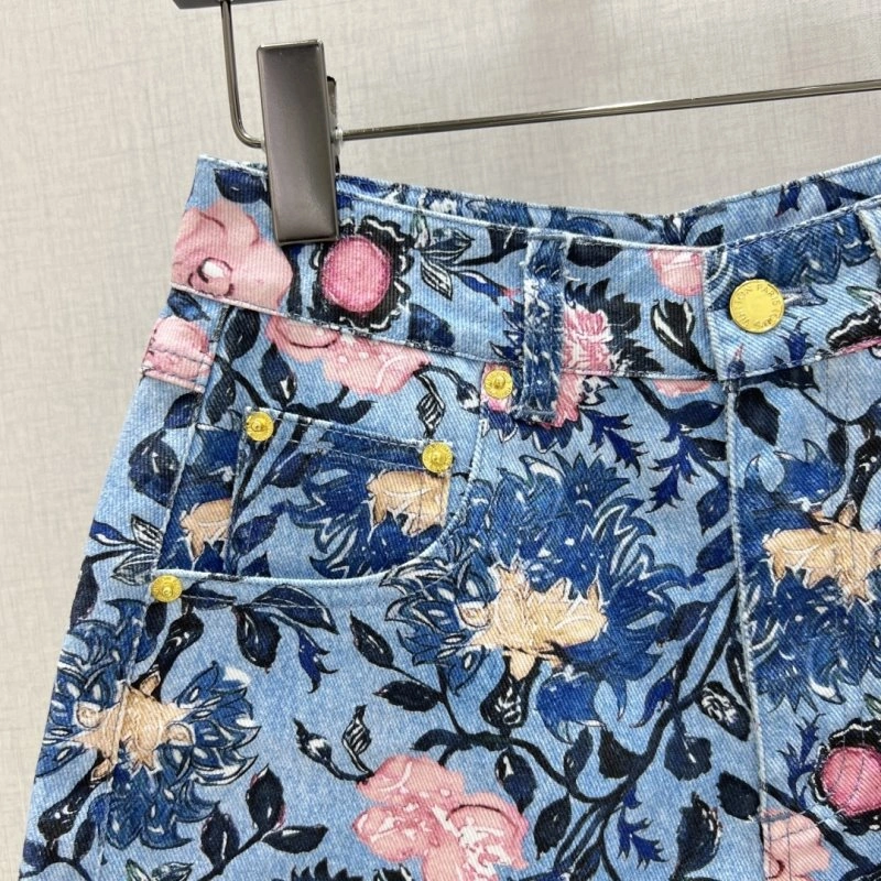 UrbanChic Louis Vuitton Short Pants 131182