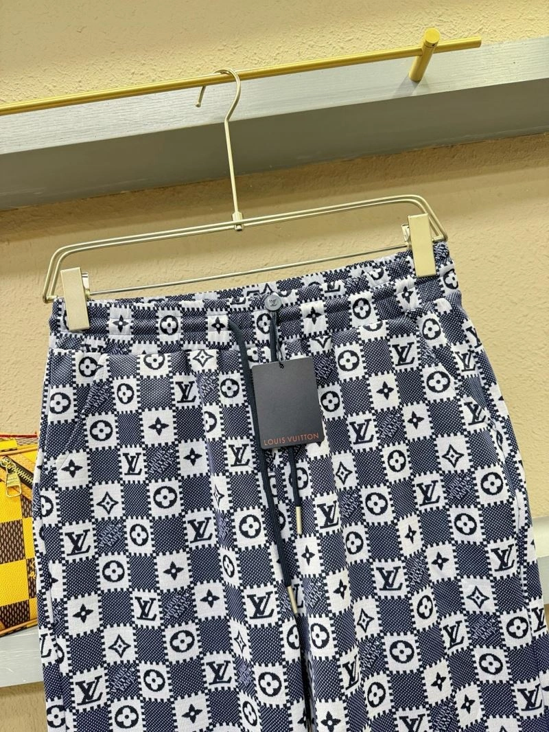 Resilient Louis Vuitton Short Pants 137440