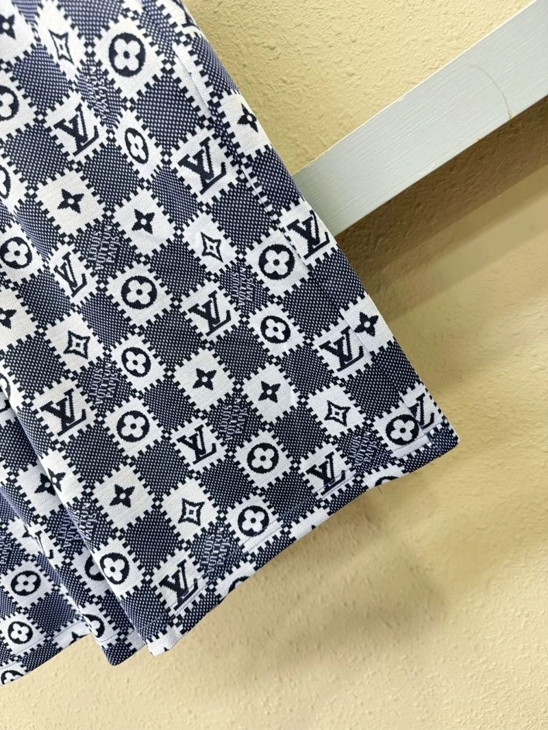 Resilient Louis Vuitton Short Pants 137440