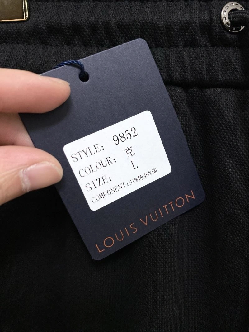 Louis Vuitton Short Pants Modern 137436