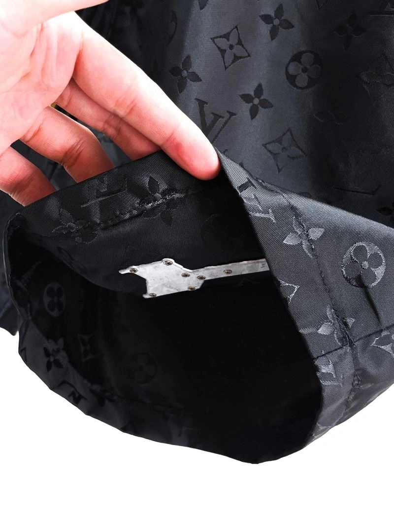 Trendsetting Louis Vuitton Short Pants 137417