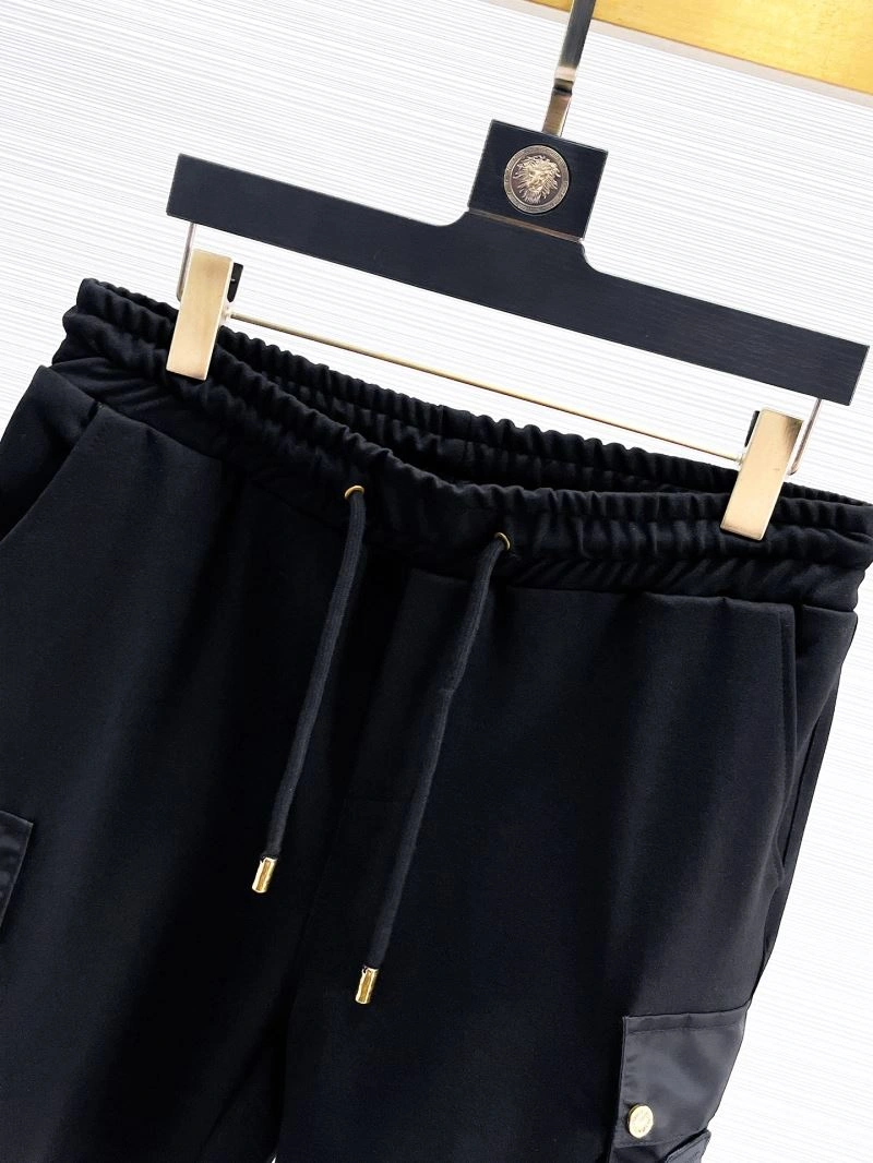 ModernLook Louis Vuitton Short Pants 137437