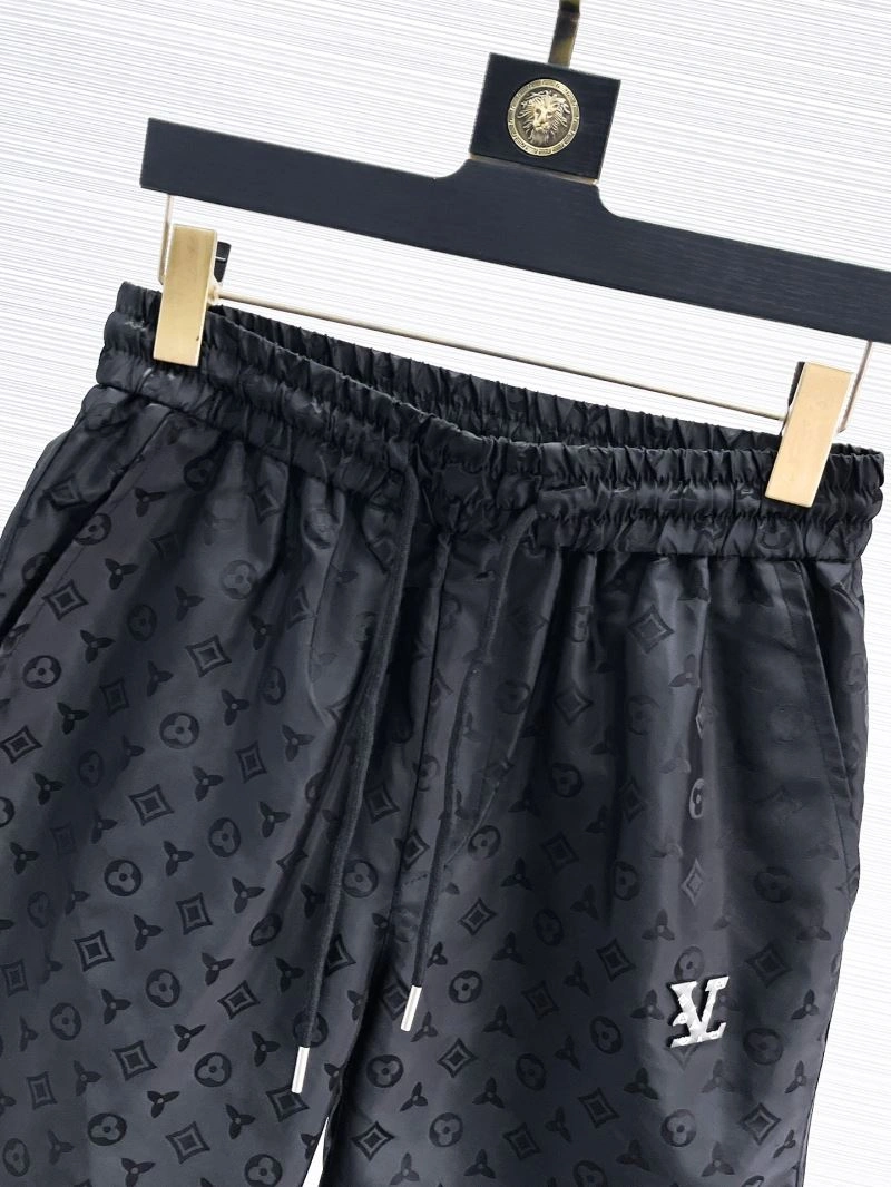 WrinkleFree Louis Vuitton Short Pants 137422