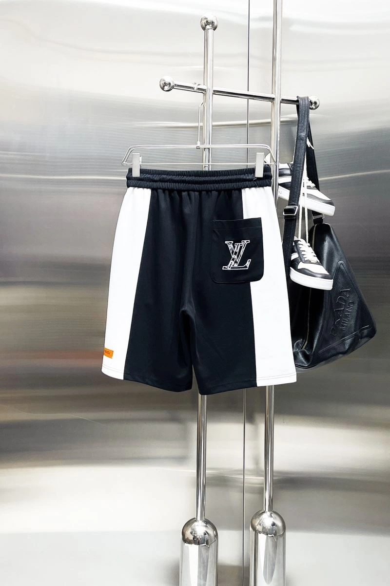 Breathable Louis Vuitton Short Pants 137408