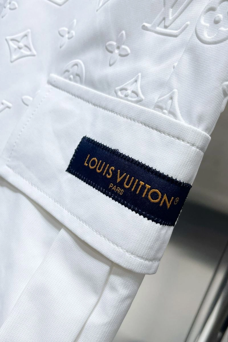 Louis Vuitton Short Pants Lightweight 137413