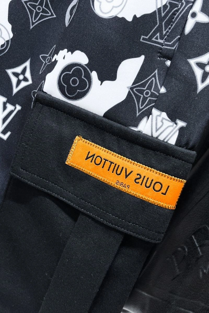 Louis Vuitton Short Pants Premium 137414