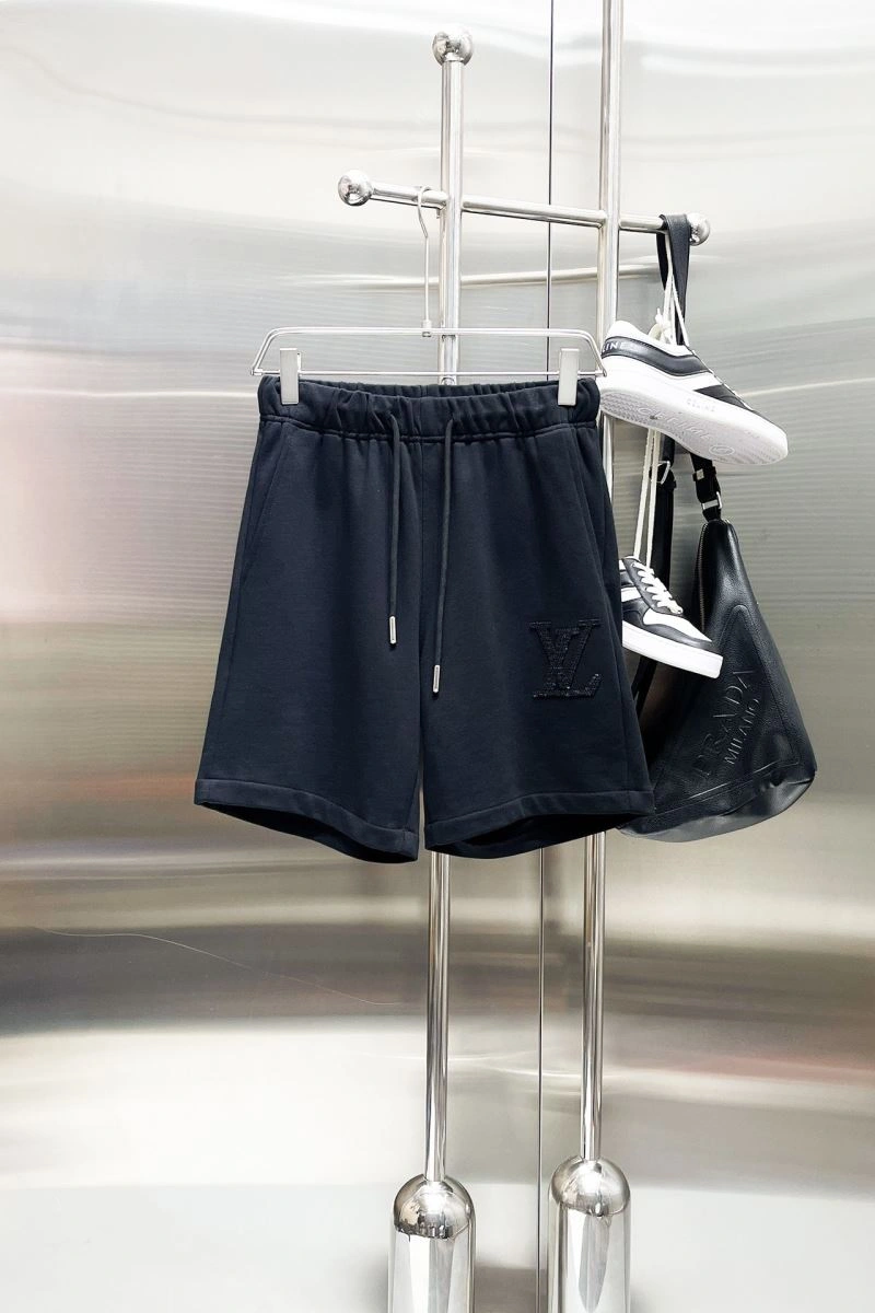 Stylish Louis Vuitton Short Pants 137400