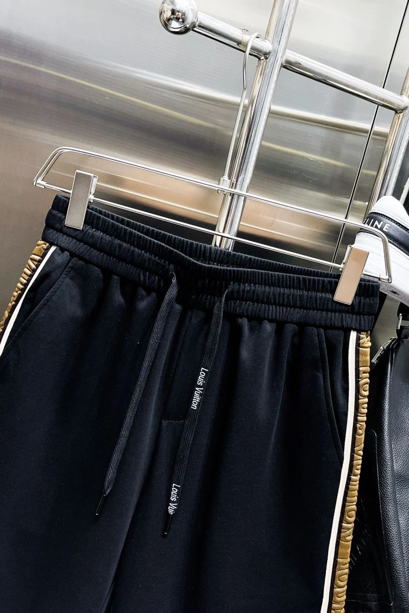 Louis Vuitton Short Pants Sophisticated 137396