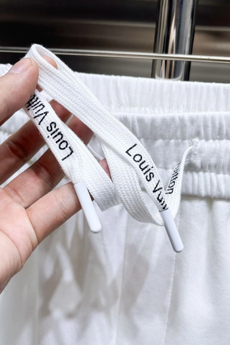 Louis Vuitton Short Pants Fashionable 137394