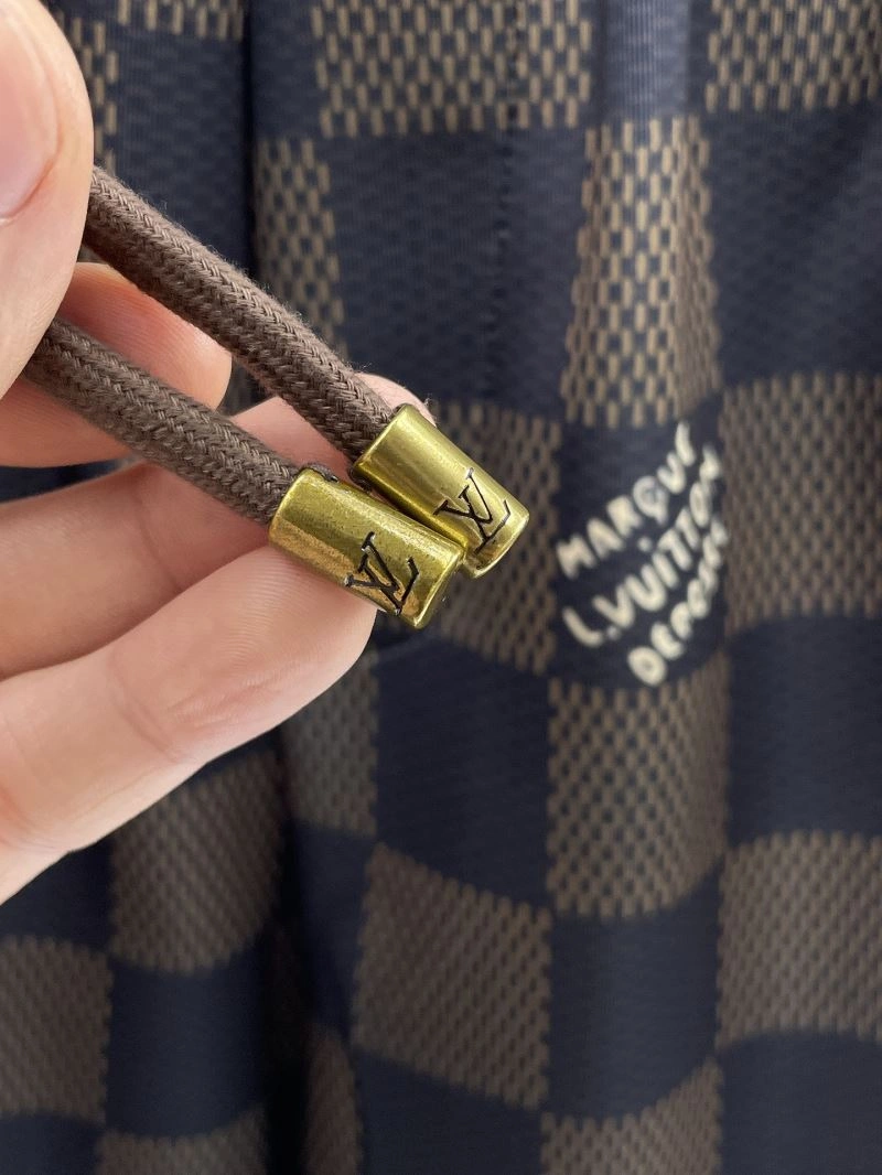 Louis Vuitton Short Pants OnTrend 137393