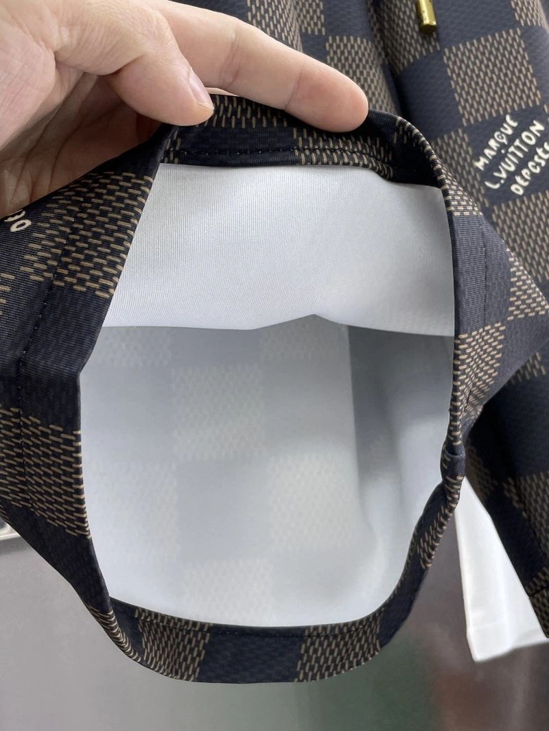 Louis Vuitton Short Pants OnTrend 137393