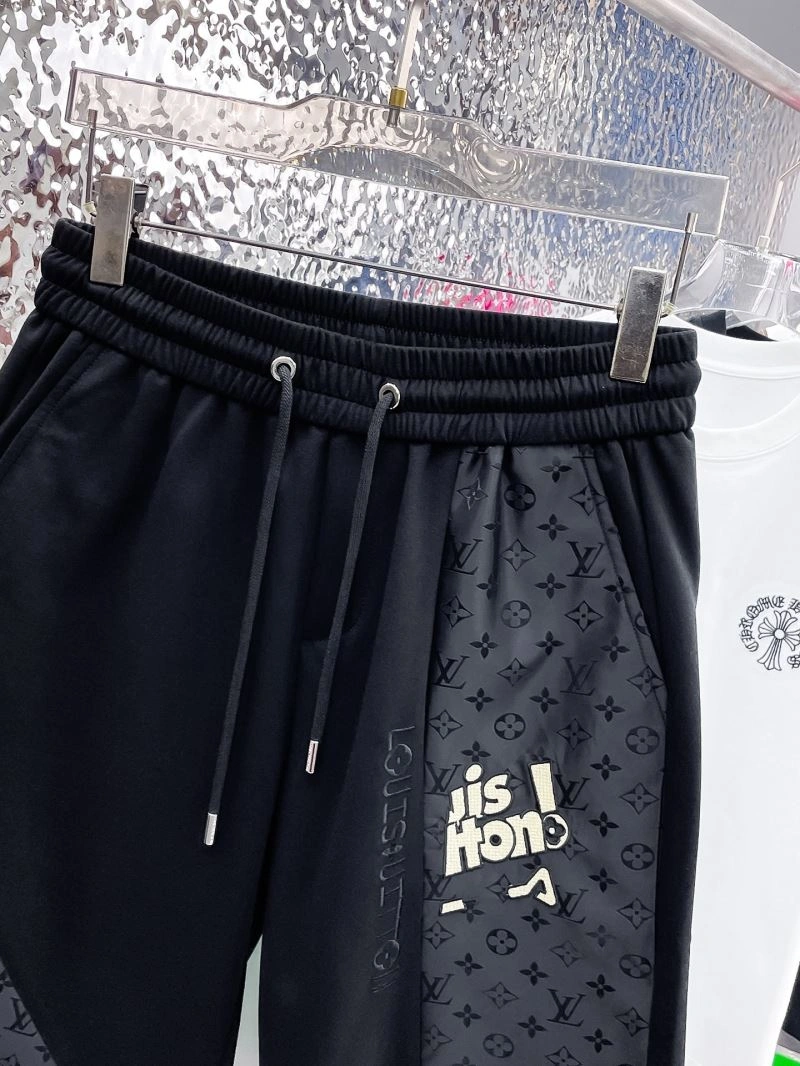 Timeless Louis Vuitton Short Pants 137388